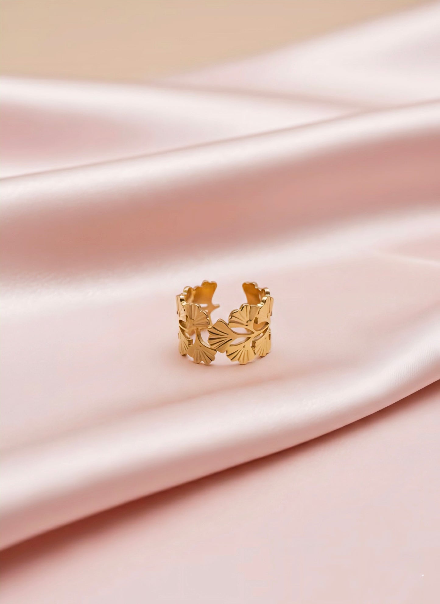 Ginkgo Leaf Ring