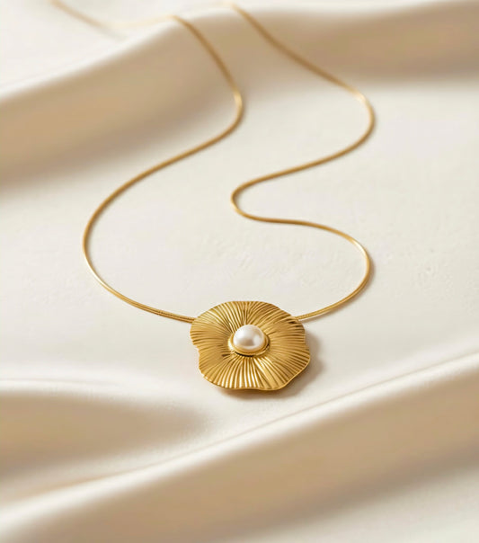 Flower Pearl Pendant